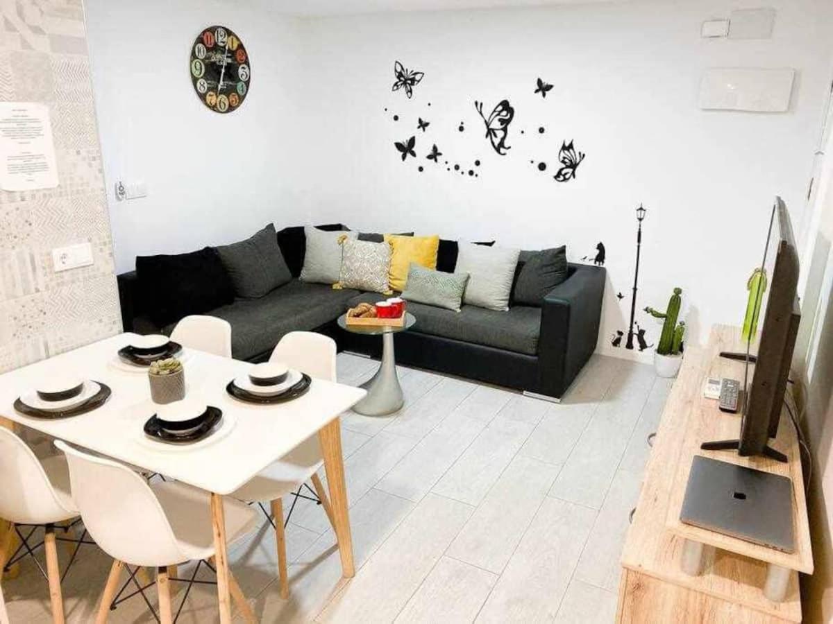 Apartment In Alicante Downtown/El Postiguet Beach ภายนอก รูปภาพ