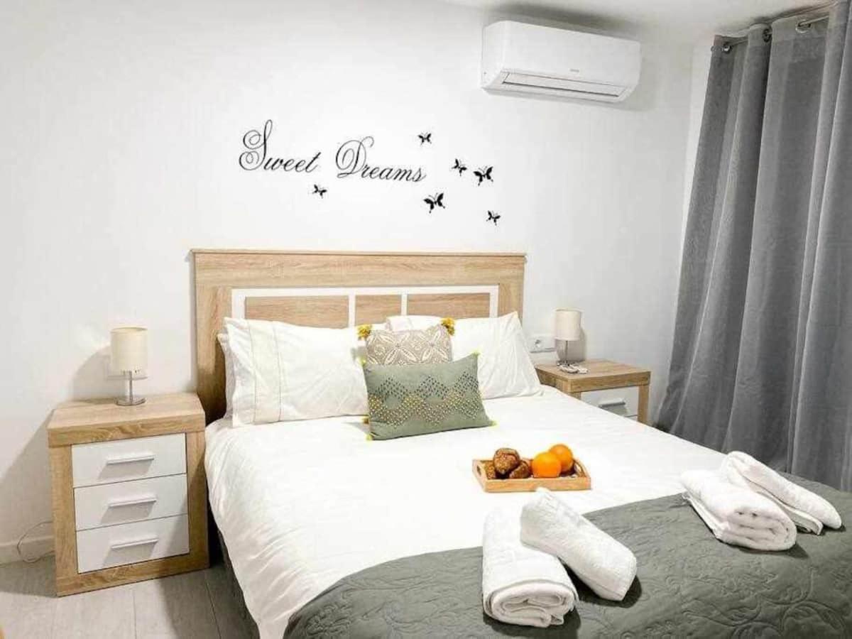 Apartment In Alicante Downtown/El Postiguet Beach ภายนอก รูปภาพ